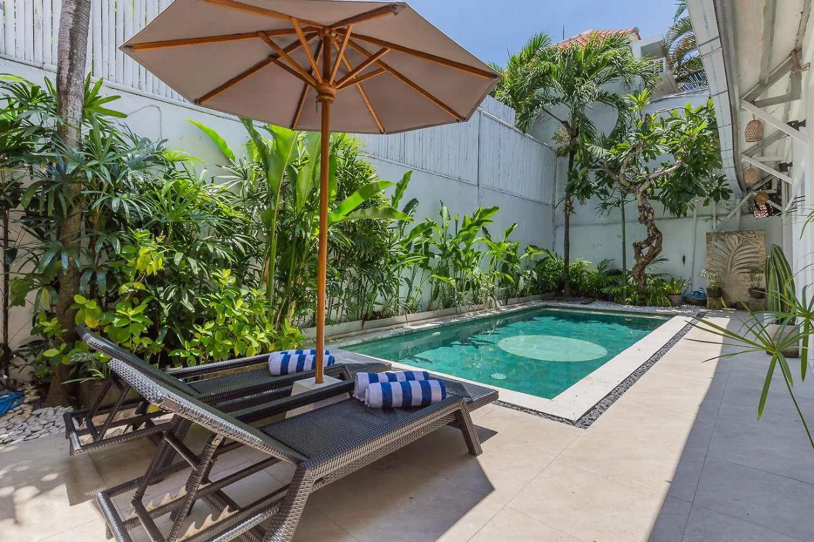 Cosy 3 Bedroom Villa With Private Pool In Seminyak