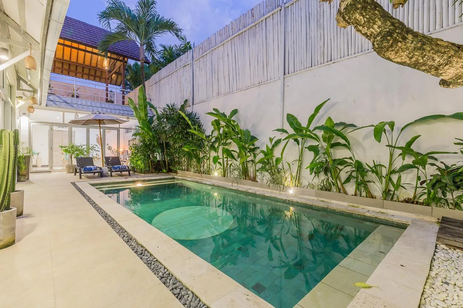 Cosy 3 Bedroom Villa With Private Pool In Seminyak 0*,